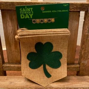 St. Patricks Day Shamrock Banner, Green Shamrocks & Gold Shamrocks Banner